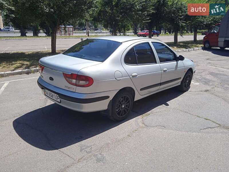 Седан Renault Megane 2003 в Черкасах фото Седан Renault Megane 2003 в Черкасах
