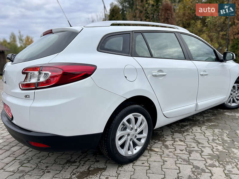 Универсал Renault Megane 2014 в Ивано-Франковске фото 24 Универсал Renault Megane 2014 в Ивано-Франковске