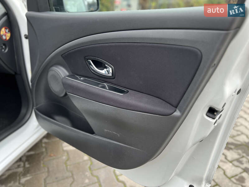 Универсал Renault Megane 2014 в Ивано-Франковске фото 65 Универсал Renault Megane 2014 в Ивано-Франковске