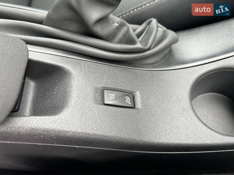 Универсал Renault Megane 2014 в Ивано-Франковске фото 68 Универсал Renault Megane 2014 в Ивано-Франковске