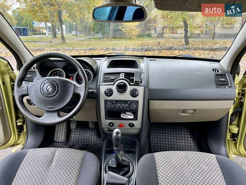 Хетчбек Renault Megane 2003 в Горішніх Плавнях фото 4 Хетчбек Renault Megane 2003 в Горішніх Плавнях