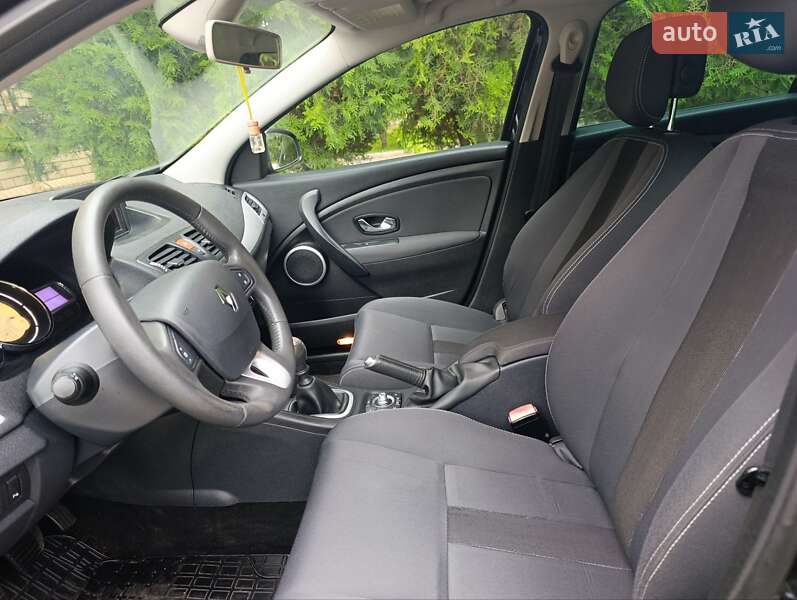 Универсал Renault Megane 2010 в Харькове фото 26 Универсал Renault Megane 2010 в Харькове