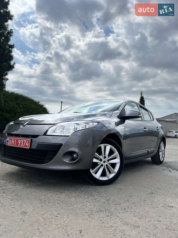Хетчбек Renault Megane 2010 в Охтирці фото 9 Хетчбек Renault Megane 2010 в Охтирці