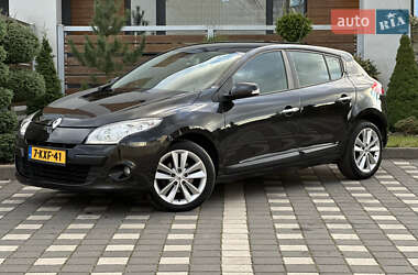 Хэтчбек Renault Megane 2011 в 