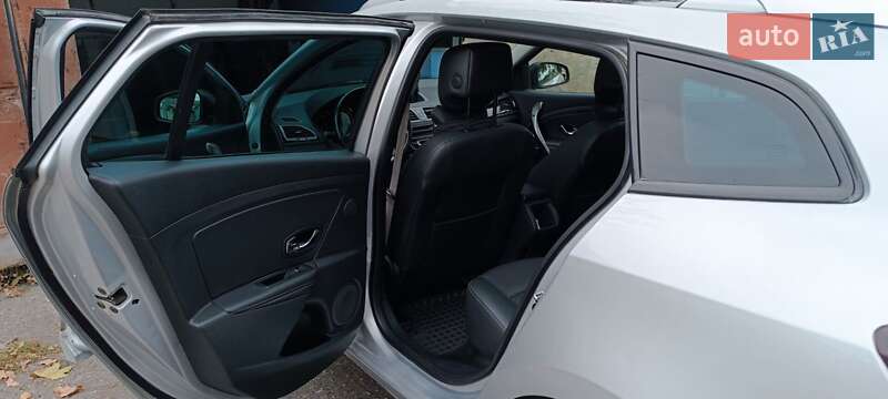Универсал Renault Megane 2013 в Николаеве фото 11 Универсал Renault Megane 2013 в Николаеве