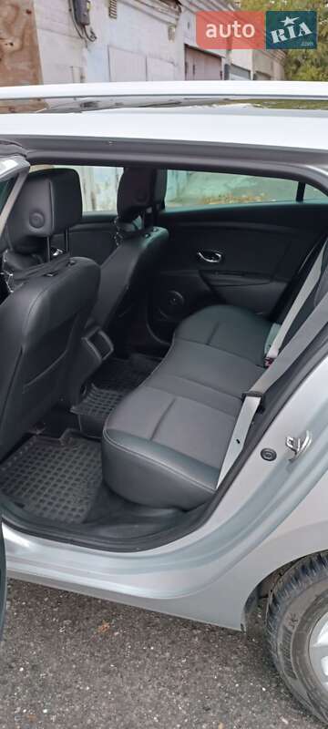 Универсал Renault Megane 2013 в Николаеве фото 15 Универсал Renault Megane 2013 в Николаеве
