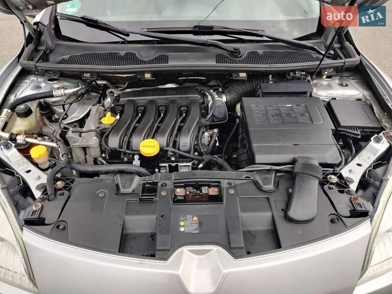 Хэтчбек Renault Megane 2009 в Барышевке фото 14 Хэтчбек Renault Megane 2009 в Барышевке