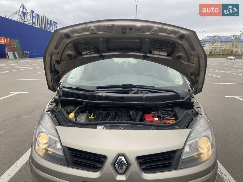 Хэтчбек Renault Megane 2009 в Каменец-Подольском фото 10 Хэтчбек Renault Megane 2009 в Каменец-Подольском