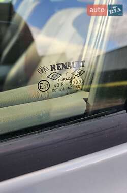 Седан Renault Megane 2003 в 