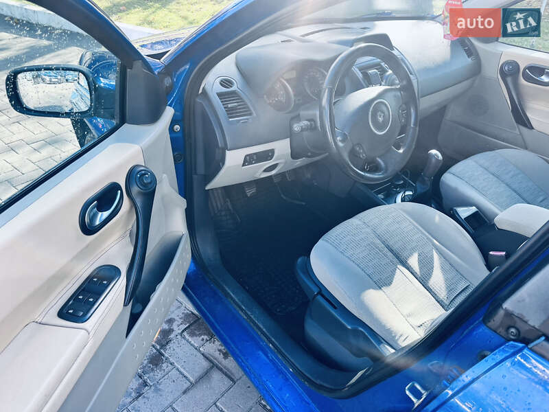 Универсал Renault Megane 2006 в Отынии