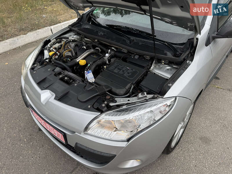 Универсал Renault Megane 2011 в Днепре фото 28 Универсал Renault Megane 2011 в Днепре