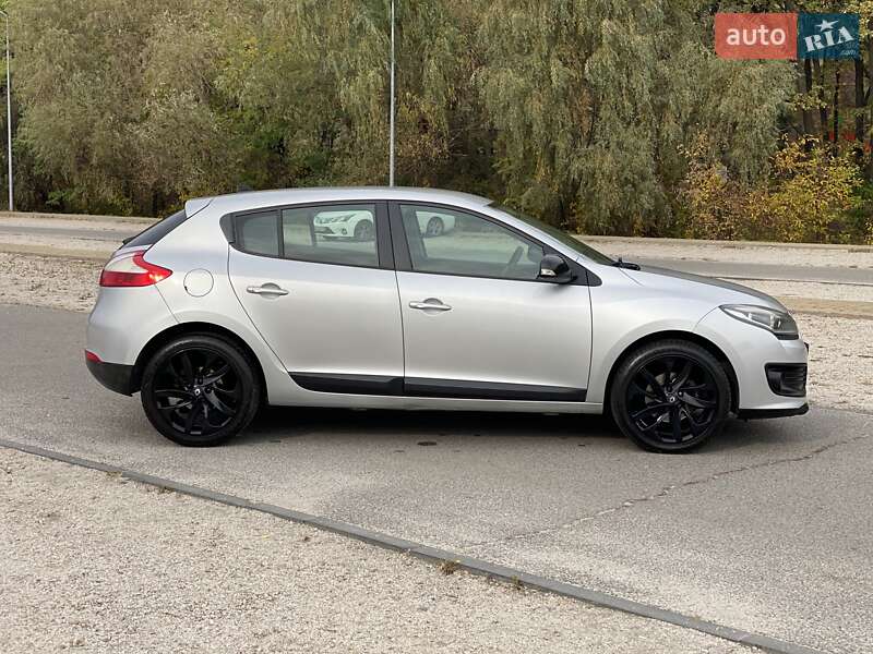Хетчбек Renault Megane 2014 в Дніпрі фото 7 Хетчбек Renault Megane 2014 в Дніпрі