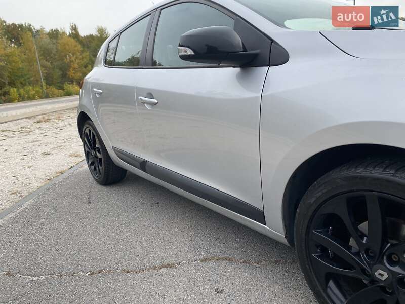 Хетчбек Renault Megane 2014 в Дніпрі фото 63 Хетчбек Renault Megane 2014 в Дніпрі