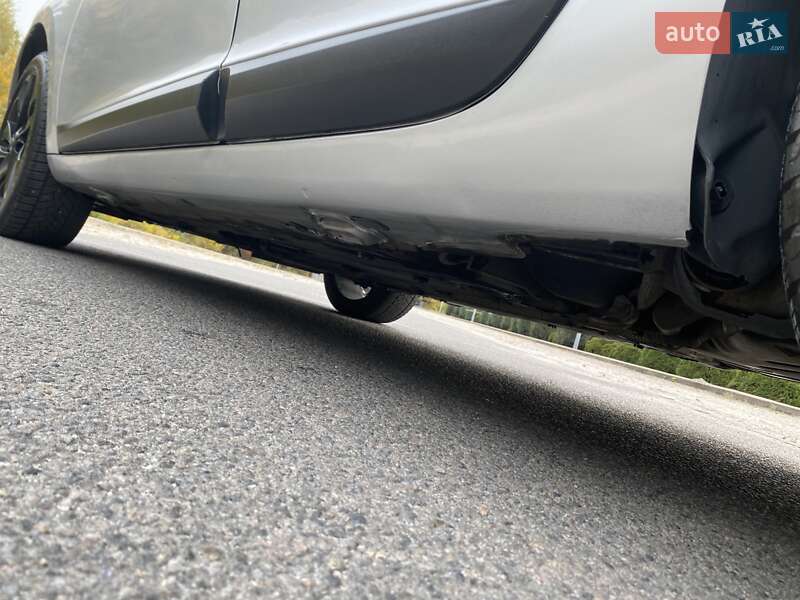 Хетчбек Renault Megane 2014 в Дніпрі фото 69 Хетчбек Renault Megane 2014 в Дніпрі