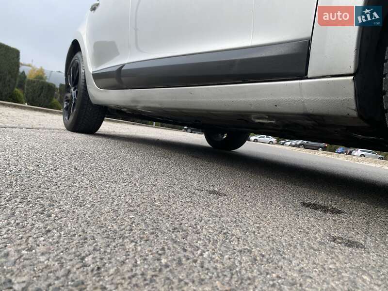 Хетчбек Renault Megane 2014 в Дніпрі фото 71 Хетчбек Renault Megane 2014 в Дніпрі