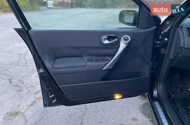 Хетчбек Renault Megane 2006 в  фото 15 Хетчбек Renault Megane 2006 в