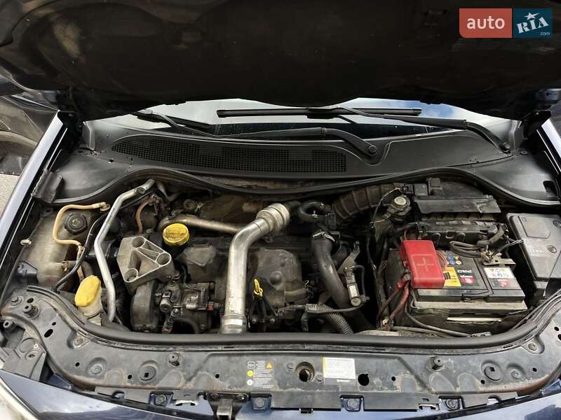 Седан Renault Megane 2007 в Вишневому фото 7 Седан Renault Megane 2007 в Вишневому