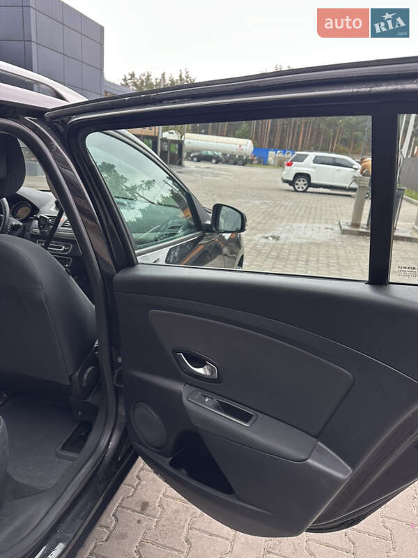 Хетчбек Renault Megane 2010 в Києві фото 11 Хетчбек Renault Megane 2010 в Києві