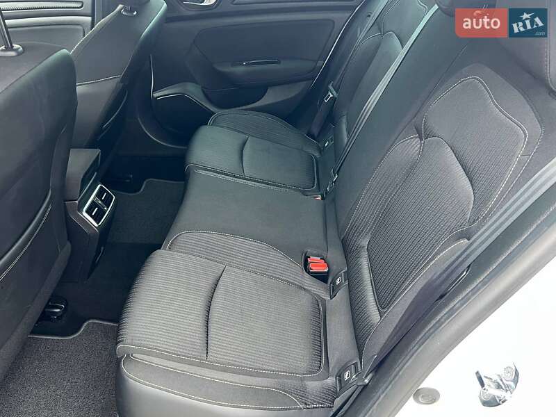 Универсал Renault Megane 2018 в Радехове фото 21 Универсал Renault Megane 2018 в Радехове