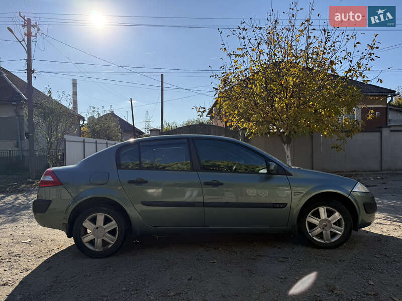 Седан Renault Megane 2004 в Ужгороді