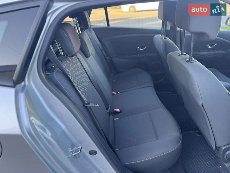 Універсал Renault Megane 2013 в Рівному фото 34 Універсал Renault Megane 2013 в Рівному