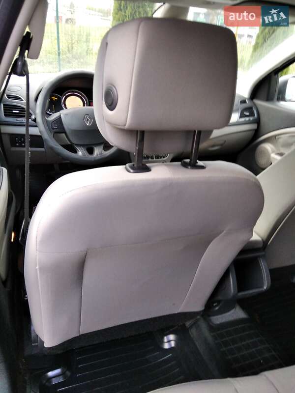 Универсал Renault Megane 2010 в Стрые фото 37 Универсал Renault Megane 2010 в Стрые