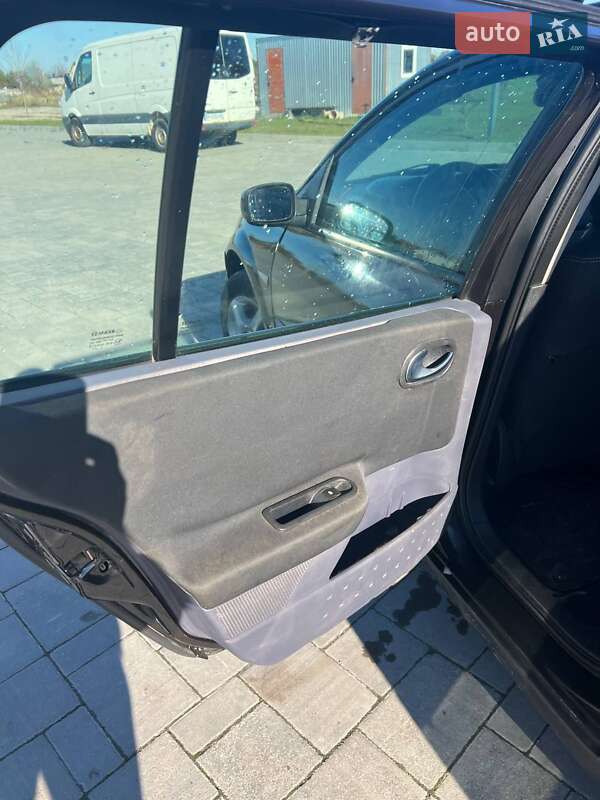 Універсал Renault Megane 2003 в Рівному фото 14 Універсал Renault Megane 2003 в Рівному