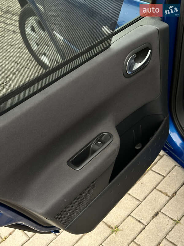 Универсал Renault Megane 2006 в Ромнах