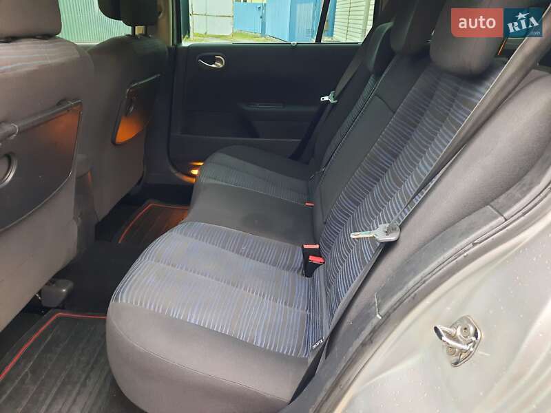 Универсал Renault Megane 2008 в Полтаве фото 27 Универсал Renault Megane 2008 в Полтаве