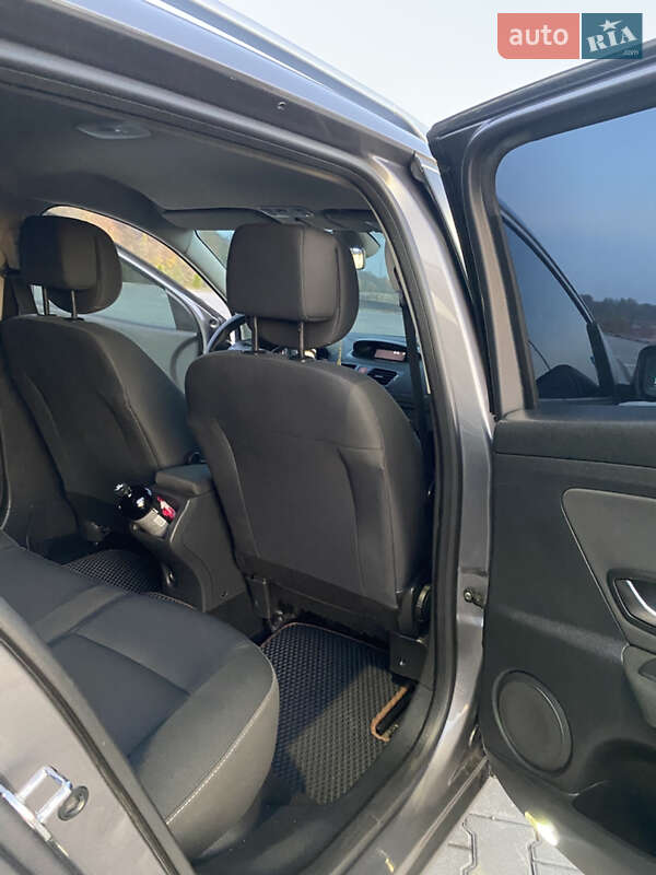 Универсал Renault Megane 2009 в Виннице фото 22 Универсал Renault Megane 2009 в Виннице