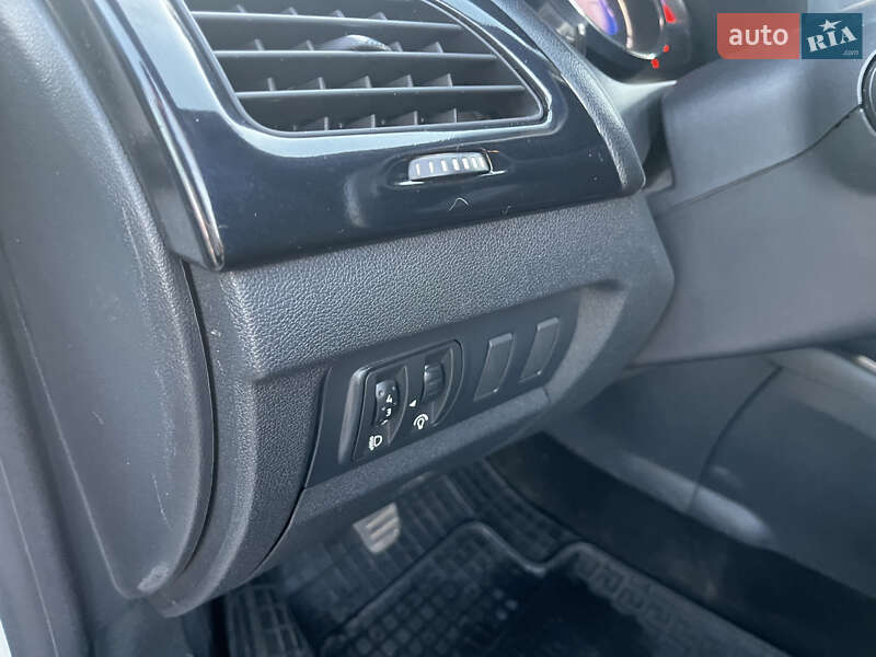 Хетчбек Renault Megane 2013 в Одесі фото 15 Хетчбек Renault Megane 2013 в Одесі