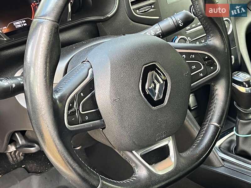 Универсал Renault Megane 2018 в Киеве фото 33 Универсал Renault Megane 2018 в Киеве