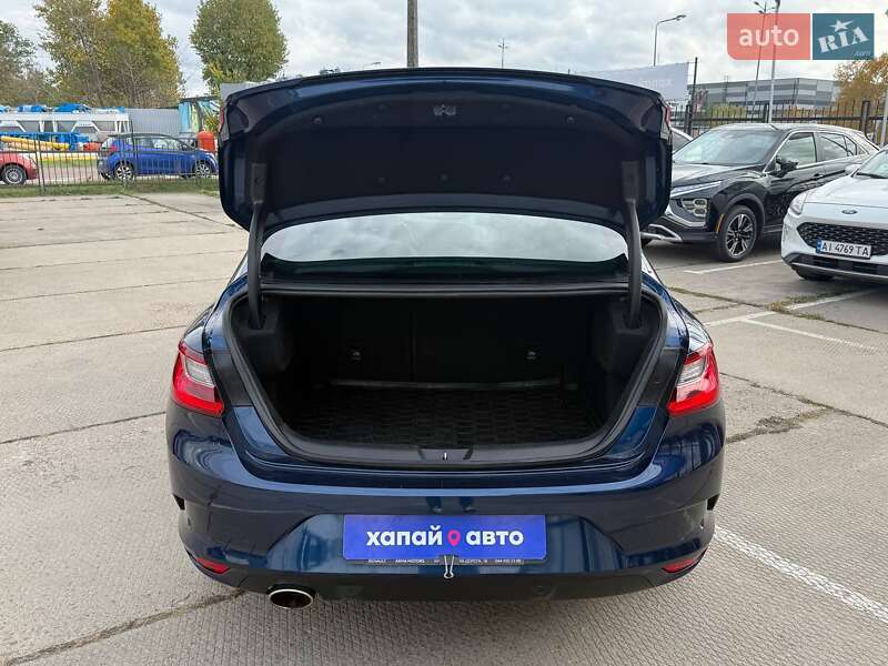 Седан Renault Megane 2020 в Киеве фото 18 Седан Renault Megane 2020 в Киеве