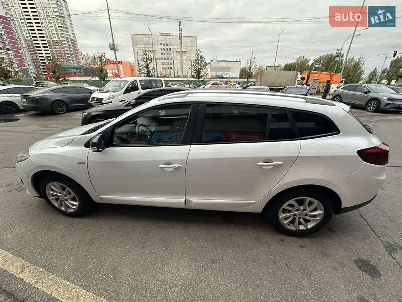 Универсал Renault Megane 2015 в Киеве