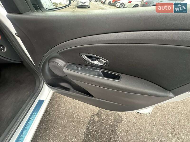 Универсал Renault Megane 2015 в Киеве