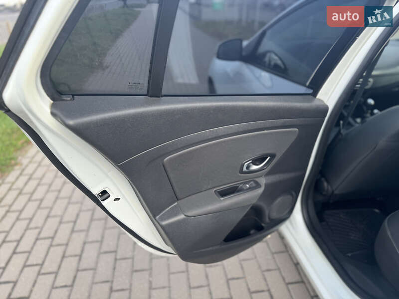Универсал Renault Megane 2011 в Ровно фото 27 Универсал Renault Megane 2011 в Ровно