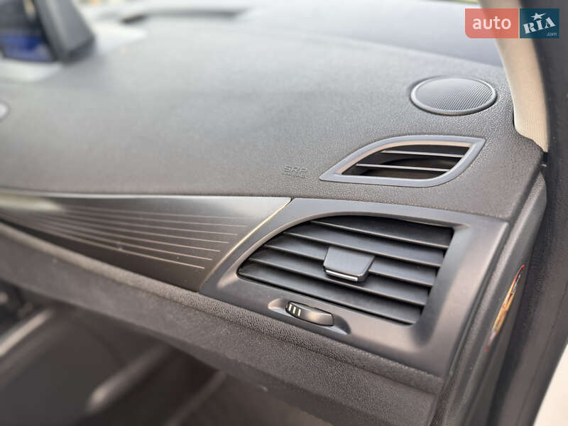Универсал Renault Megane 2011 в Ровно фото 41 Универсал Renault Megane 2011 в Ровно