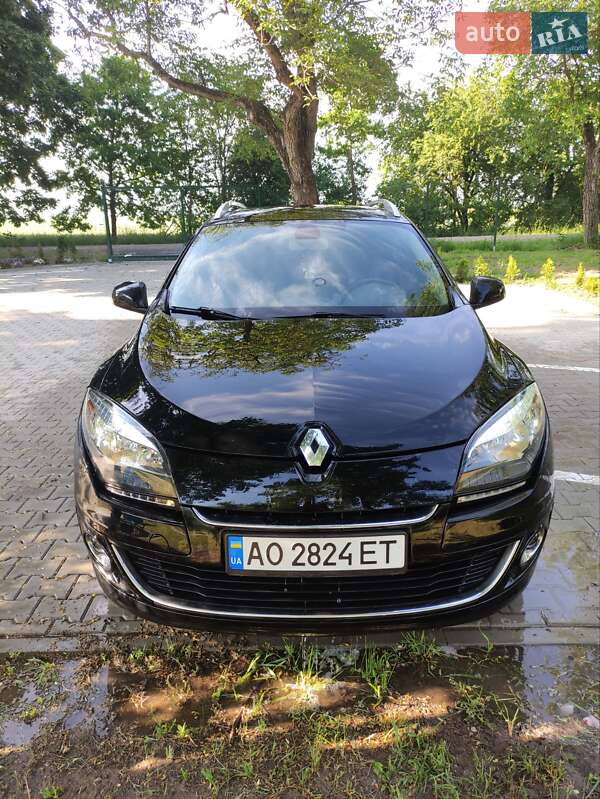 Универсал Renault Megane 2012 в Межгорье фото 7 Универсал Renault Megane 2012 в Межгорье