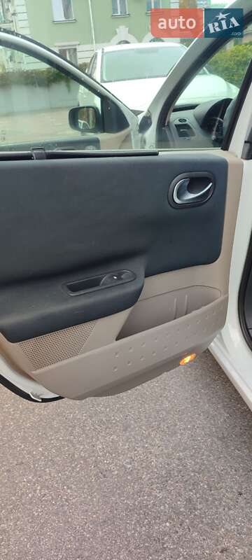 Универсал Renault Megane 2005 в Миргороде фото 8 Универсал Renault Megane 2005 в Миргороде