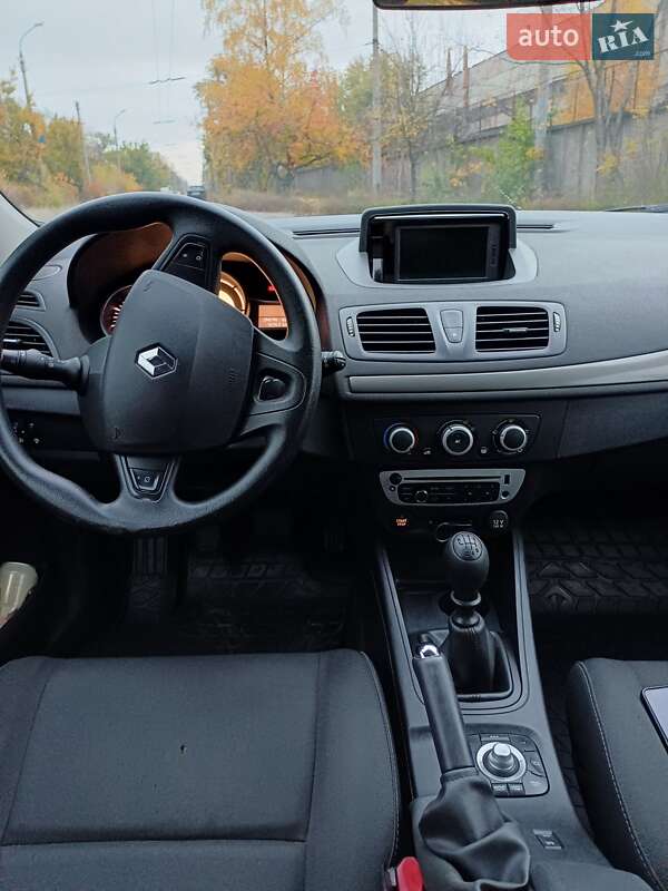 Хэтчбек Renault Megane 2013 в Черкассах фото 3 Хэтчбек Renault Megane 2013 в Черкассах