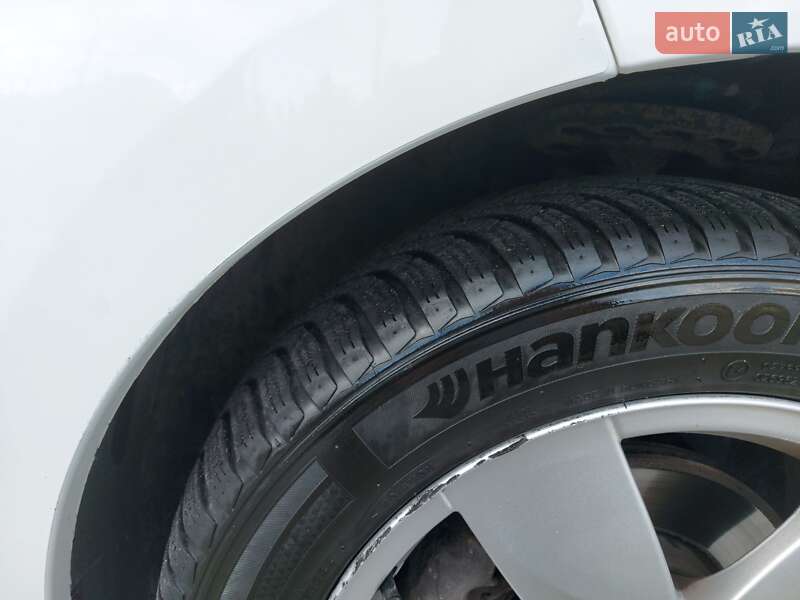 Универсал Renault Megane 2011 в Тернополе фото 17 Универсал Renault Megane 2011 в Тернополе