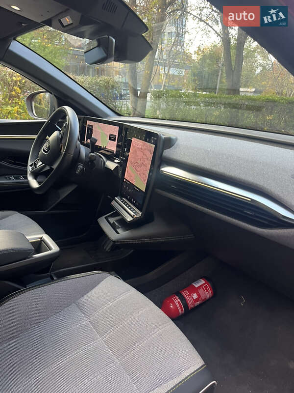 Седан Renault Megane 2023 в Тернополе фото 11 Седан Renault Megane 2023 в Тернополе