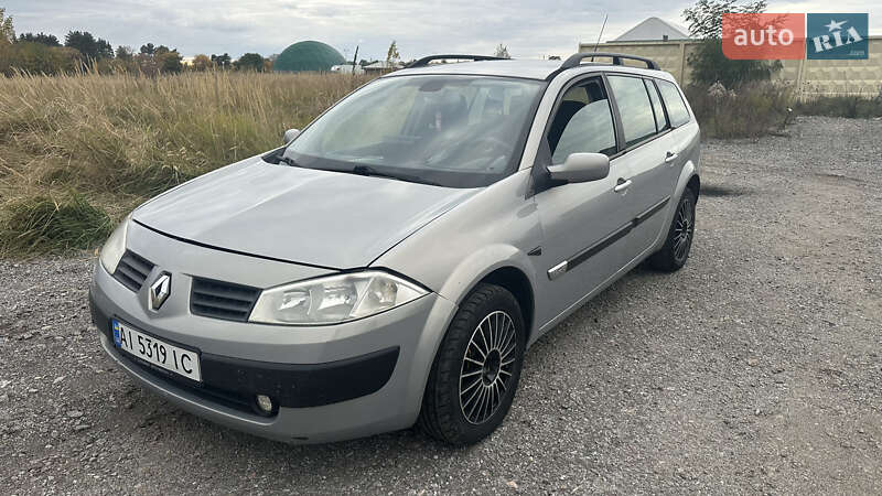 Універсал Renault Megane 2004 в  фото Універсал Renault Megane 2004 в