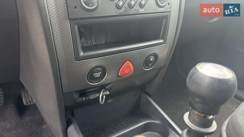 Універсал Renault Megane 2004 в Києві фото 18 Універсал Renault Megane 2004 в Києві