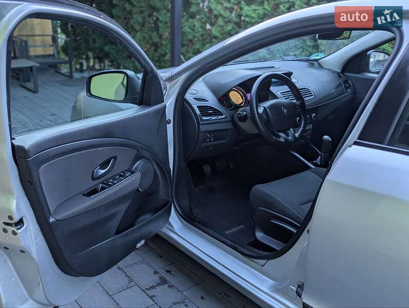 Универсал Renault Megane 2009 в Дубно фото 27 Универсал Renault Megane 2009 в Дубно