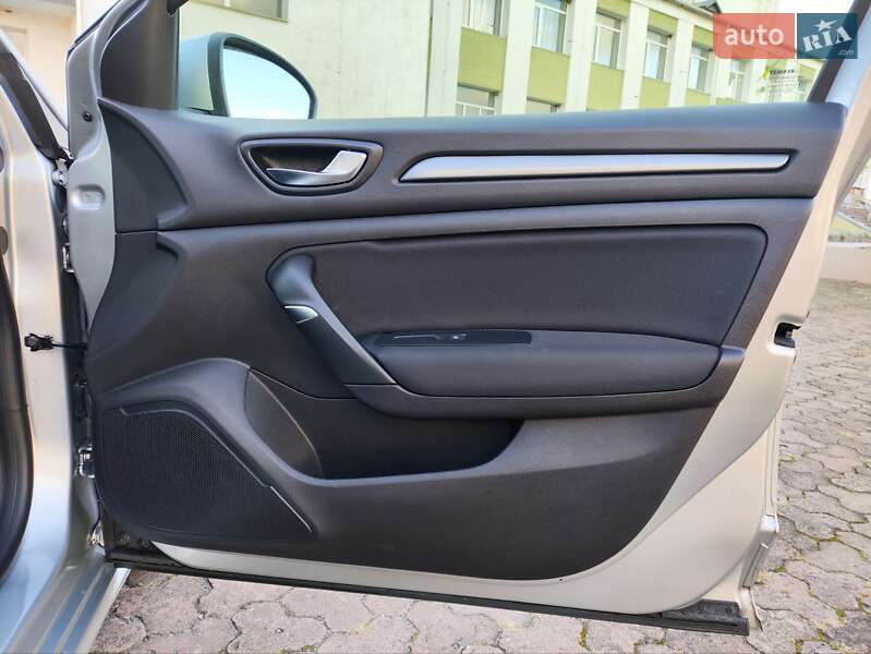 Універсал Renault Megane 2021 в Дніпрі фото 18 Універсал Renault Megane 2021 в Дніпрі