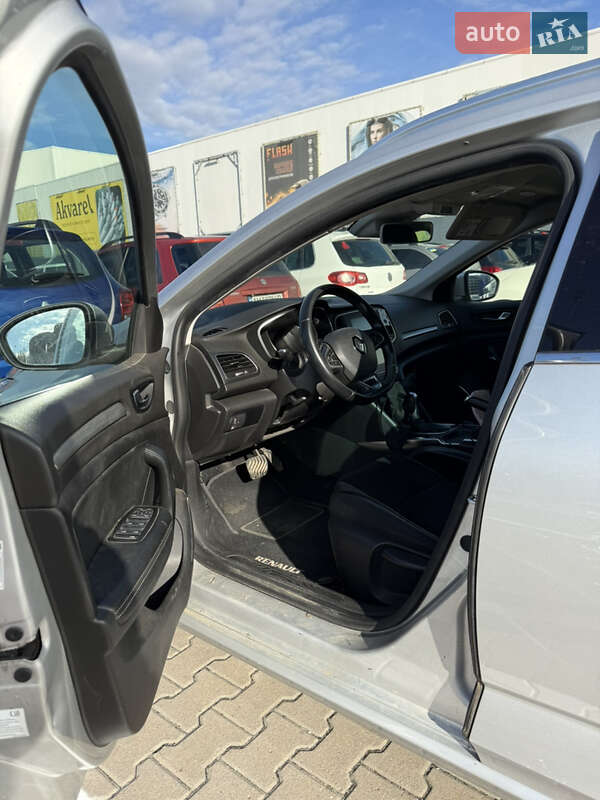 Универсал Renault Megane 2017 в Софиевской Борщаговке фото 12 Универсал Renault Megane 2017 в Софиевской Борщаговке