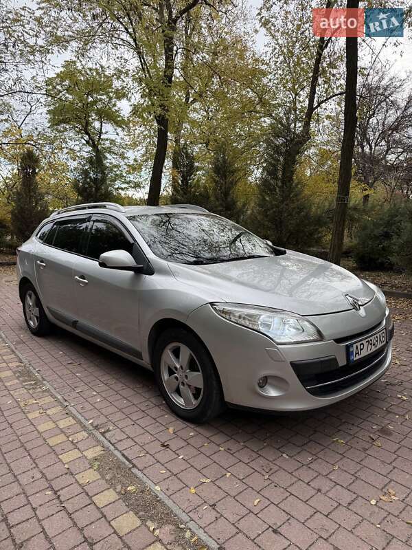 Хэтчбек Renault Megane 2011 в Запорожье