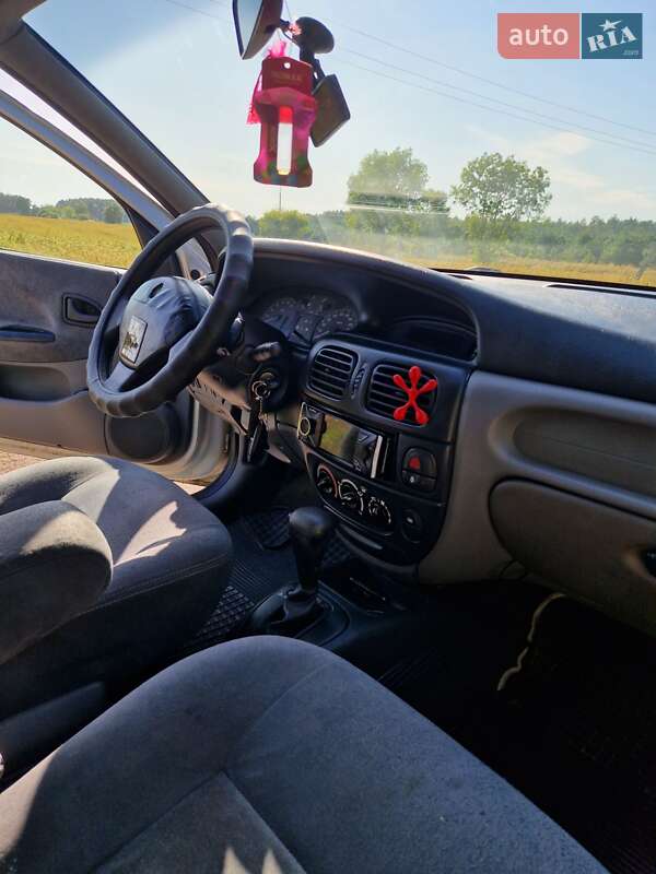 Хетчбек Renault Megane 2000 в Рожище фото 2 Хетчбек Renault Megane 2000 в Рожище