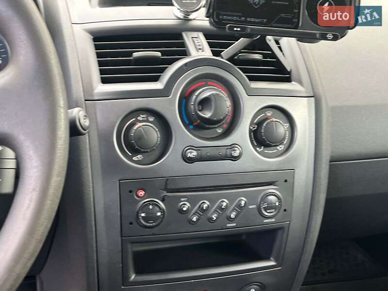 Универсал Renault Megane 2005 в Киеве фото 19 Универсал Renault Megane 2005 в Киеве